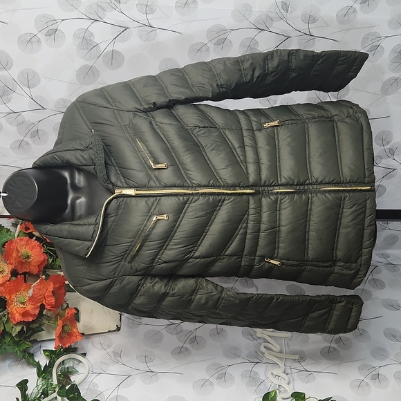 Michael Kors Packable Down Jacket - Picture 2 of 8